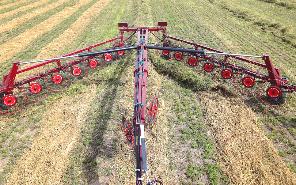 標題：9LQZ-8.5牽引折疊式指盤摟草機
瀏覽次數(shù)：35
發(fā)表時間：2023-12-12